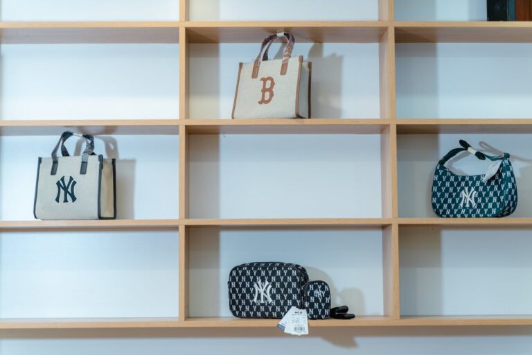 Leather Handbag Manufacturers